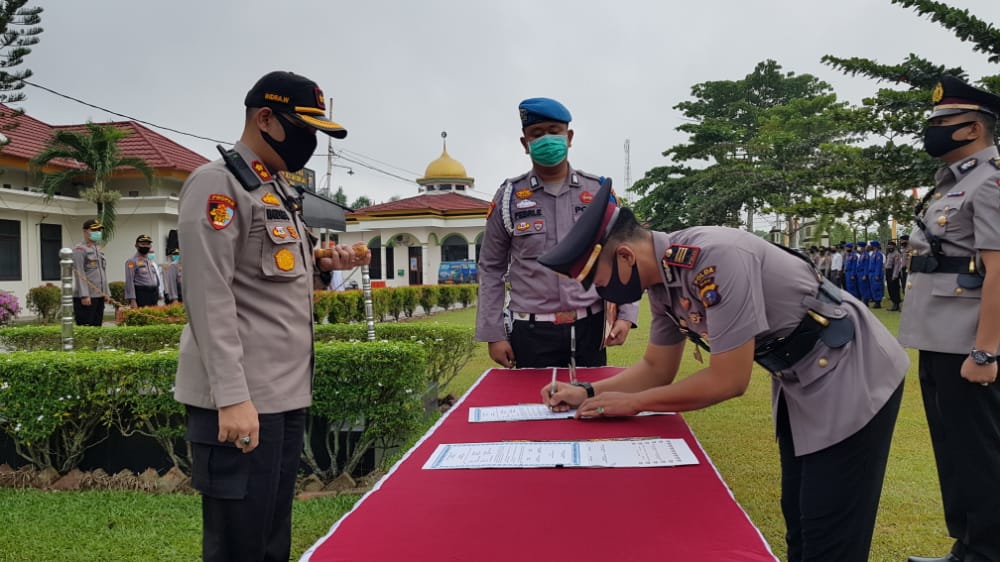 Polres Pelalawan Gelar Upacara Sertijab