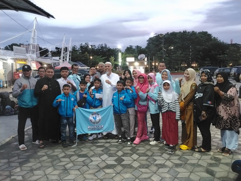 Wako Dumai Didampingi Ketua ASKOT PSSI Lepas Tim Rooster ke Magelang