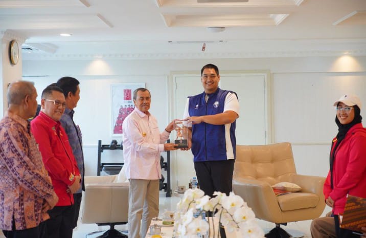 Bertemu Menpora, Gubri Syamsuar sampaikan Kesiapan Riau sebagai Tuan Rumah Porwil XI Sumatera