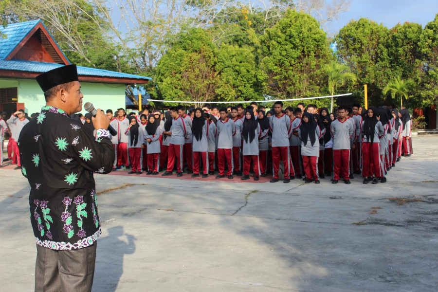 SMAN 1 Siak Kampanyekan Gerakan PBLHS