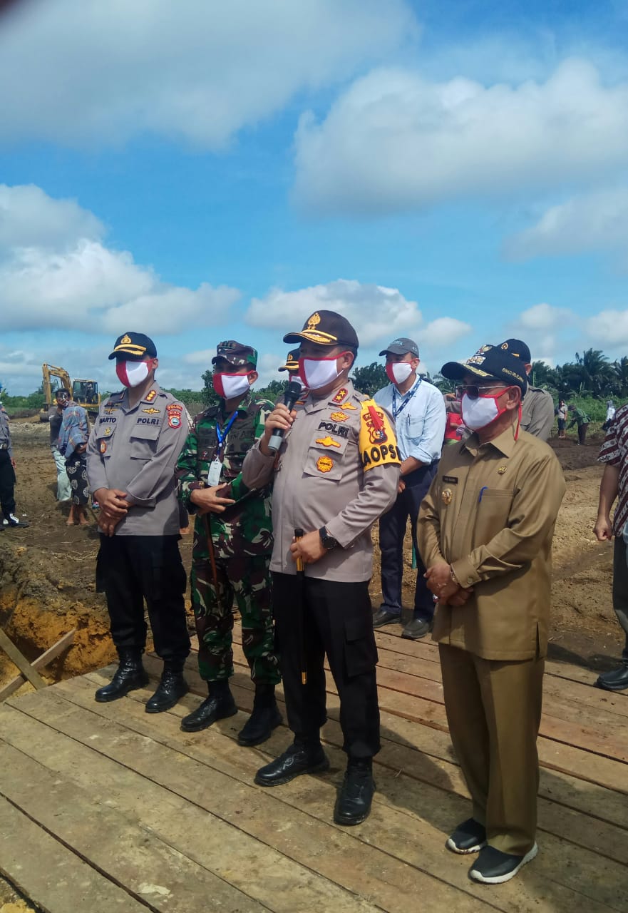 Polri Peduli Covid19, Polda Riau Buka Lahan Untuk Kelompok Tani di Pelalawan