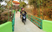 Wajah Baru Jembatan TMMD 129 Bojonegoro Brang Etan: Senyum Warga Kesongo Akhirnya Terukir