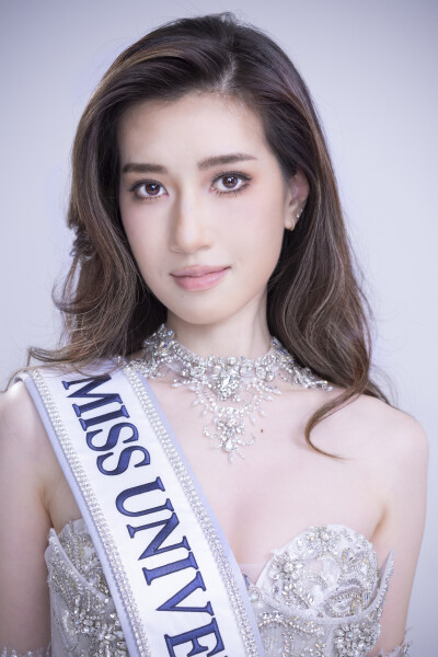 Miss Universe Hong Kong Winner Jen Zhou — On the Road to Puerto Rico