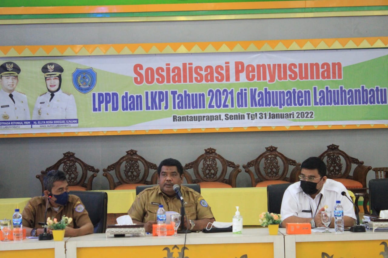 Asisten III Pemkab Labuhanbatu Buka Sosialisasi Penyusunan LPPD dan LKPJ Tahun 2021