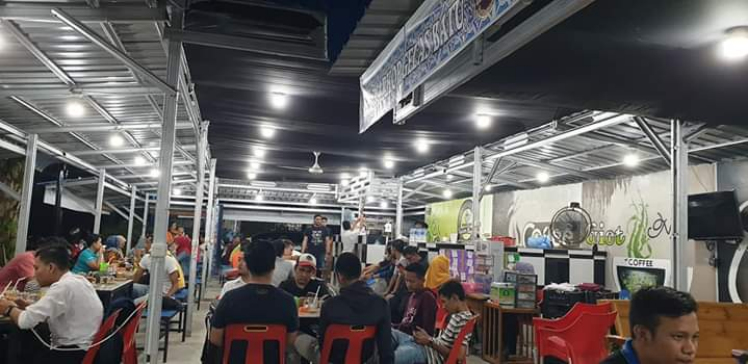 Warkop Gelas Batu Setiap Hari Diserbu Ribuan Pengunjung