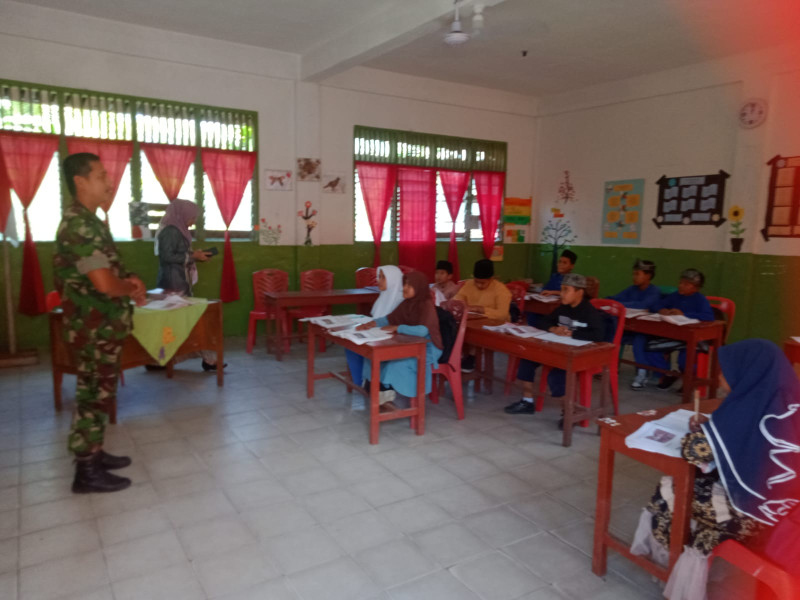 Serda K Sinaga Berikan Pemahaman Tentang Nilai-nilai Pancasila Kepada Pelajar