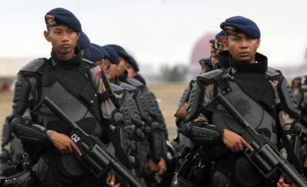 Hebat...!!! Brimob Ternyata Pasukan Khusus Indonesia yang Lebih Hebat dari SWAT