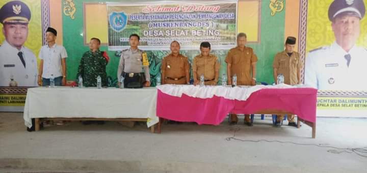 Camat Panai Tengah Hadiri Musrenbang di Desa Selat Beting