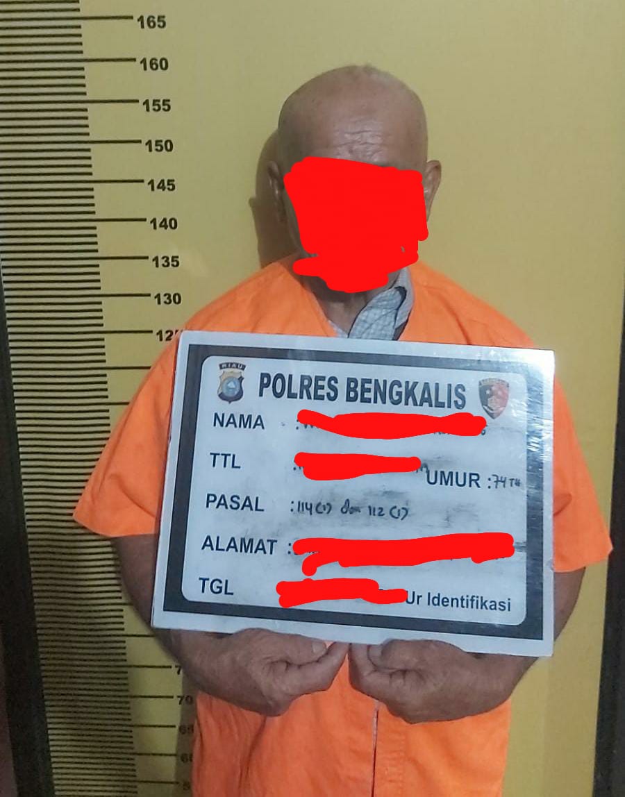 Satres Narkoba Polres Bengkalis Tangkap Pria Tua Diduga Berperan Pengedar Sabu