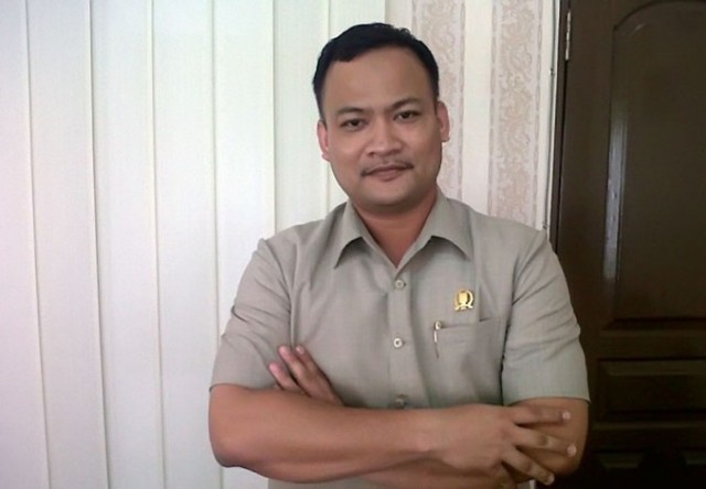 Terkait Tenaga Honorer Akan Dirumahkan, DPRD akan Panggil Pemprov Riau