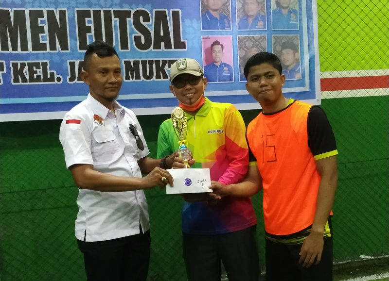 Rajut Silaturahmi Karang Taruna Jayamukti Gelar Turnamen Futsal Antar Pemuda