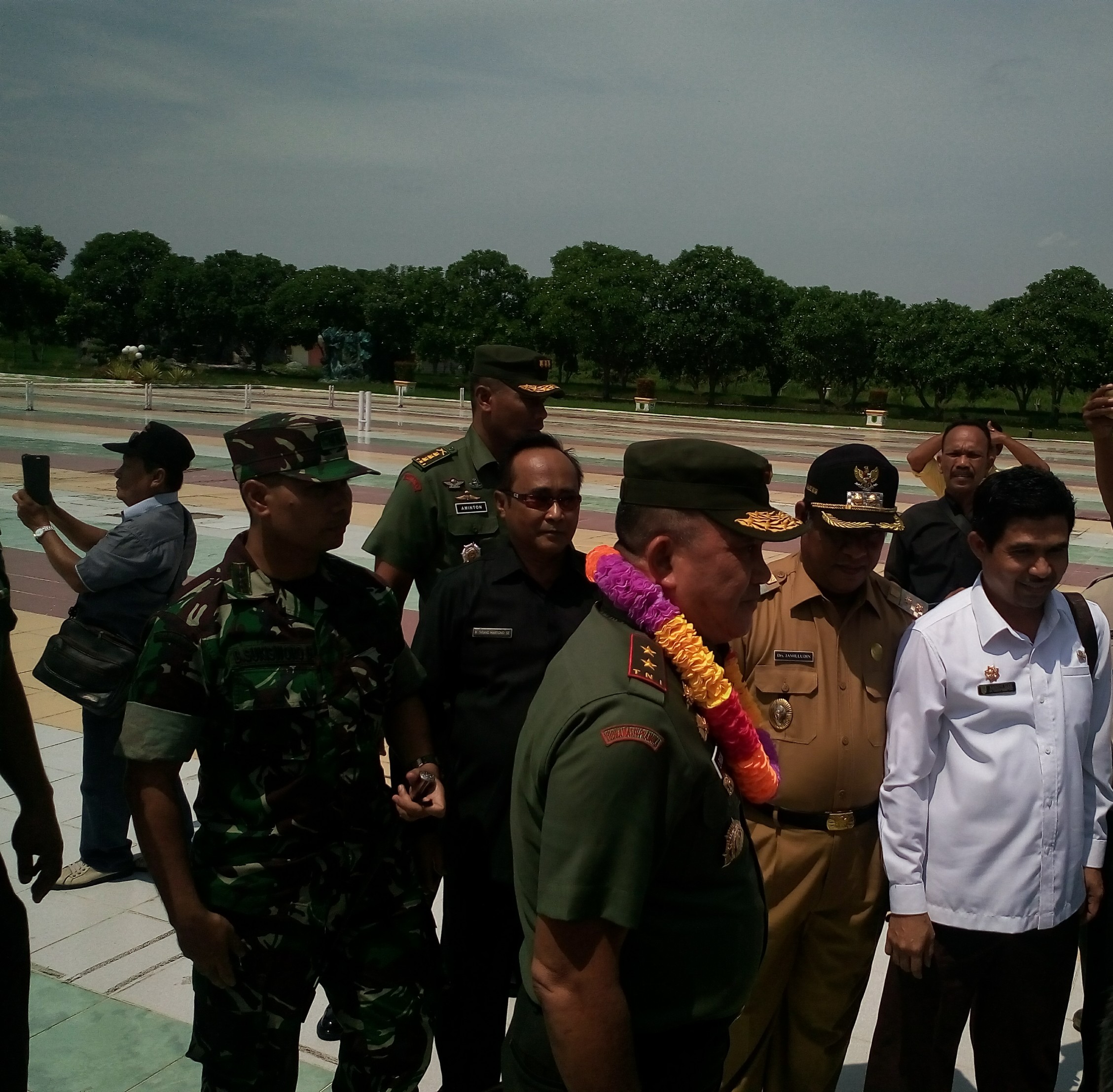 Kunjungi Bagansiapiapi, Pangdam Sambangi Lokasi Penemuan Pratu Wahyudi TNI Denrudal 004 Dumai