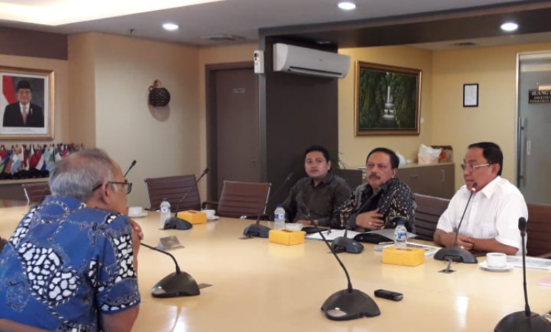 Bupati Inhil Bahas Peluang Investasi dan Ekspor Kelapa Bersama Kemendag RI