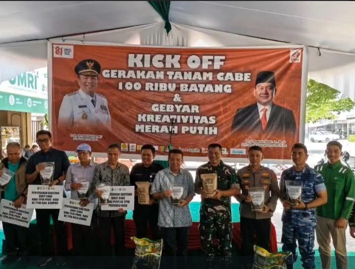 Semangat HPN, PLN Nusantara Power UP Tenayan Kenalkan Pupuk FABA dalam Gerakan Tanam 100 Ribu Batang Cabai