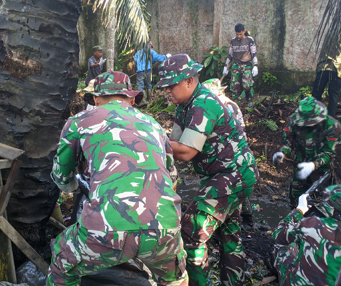 Turunkan Alat Berat, Personil TNI Polri, Satpol PP dan Aparat Terkait Datangi Pasar Bundaran