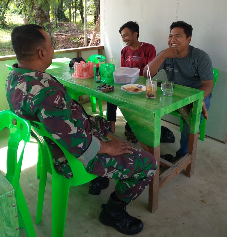 Bersama-sama, Serda Misriyadi dan MPA Laksanakan Sosialisasi Pencegahan Karhutla