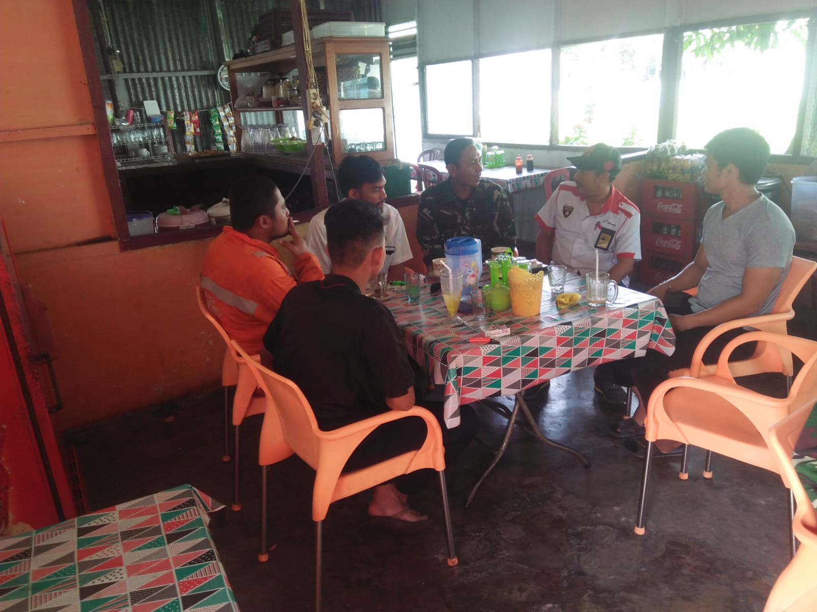 Cegah Penyalahgunaan Narkoba, Sertu Ramli Melaksanakan Komunikasi Sosial