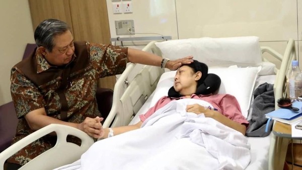 Ani Yudhoyono Kanker Darah, Penyintas Ingatkan SBY Jaga Kesehatan