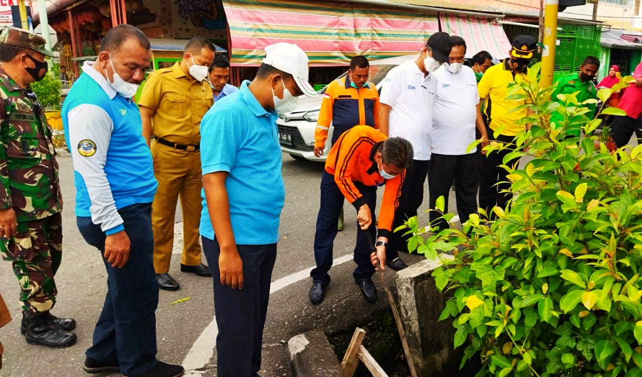 Atasi Banjir di Bulan Desember, Pemkab Rohil Gelar Kamis Bersih