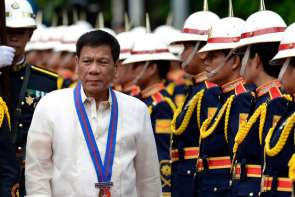 Rodrigo Duterte: Saya akan Makan Abu Sayyaf Mentah-mentah, Beri Saya Cuka dan Garam