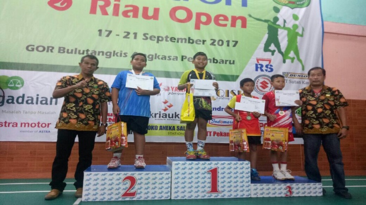Riau Sabet 12 Medali Emas di Kejuaraan Fastron Riau Open 2017