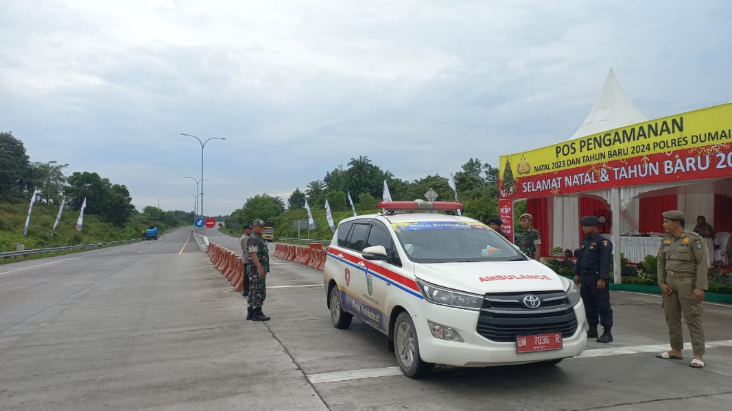 Pengamanan Perayaan Nataru di Jalan Tol Oleh Sertu Roni Sandra dan Tim