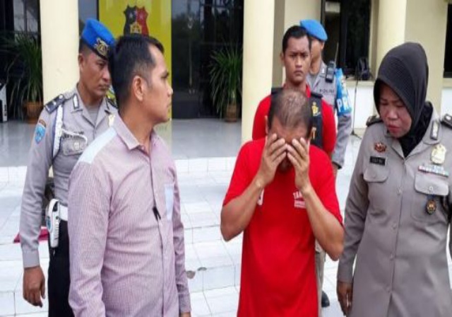 Waduh...!!! Oknum Satpol PP Ini Tiduri ABG Hingga Hamil, Janjikan Warungnya Tak Akan Digusur