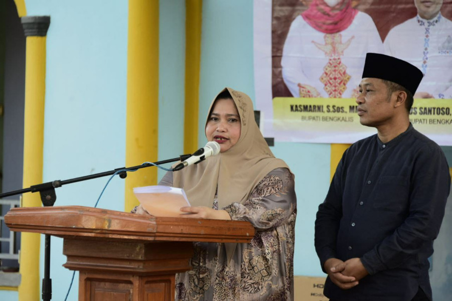 Safari di Bantan, Bupati Kasmarni Sampaikan Optimis Jalan Poros Selesai Tahun 2024