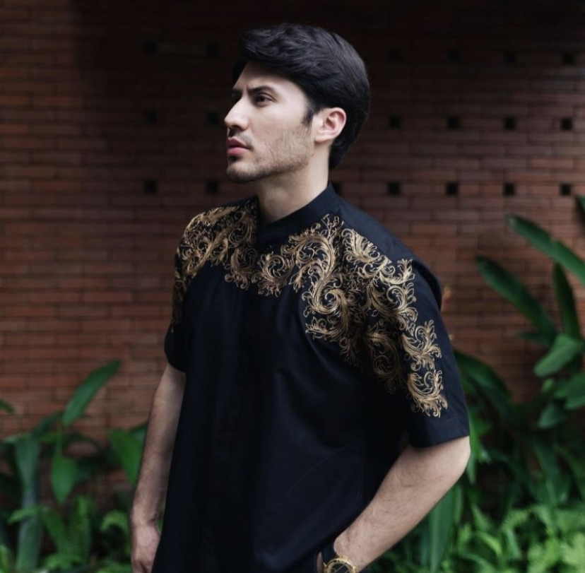 Rekomendasi Baju Koko Pria Modern 2023
