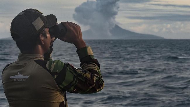 Aktivitas Krakatau Meningkat, Batas Aman Laut Radius 5 Km