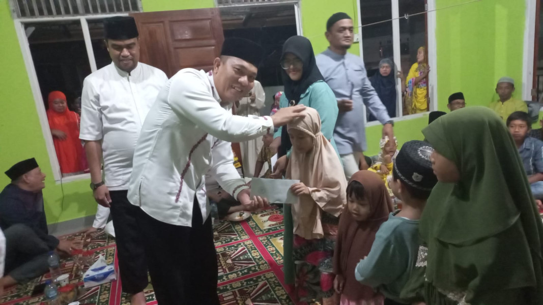 Kapten Arh M.I Daulay Serahkan Bantuan Kepada Warga Binaannya