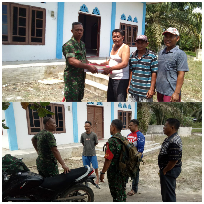 Kodim 0320/Dumai Serahkan 65 Kotak Keramik untuk Pembangunan Musholla Al Muhajirin Tanjung Penyembal