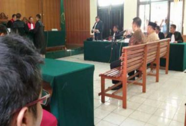 Jaksa Tuntut Mantan Ketua DPRD Riau Kurungan 6 Tahun dan Bupati Rohul Non Aktif Lebih Ringan