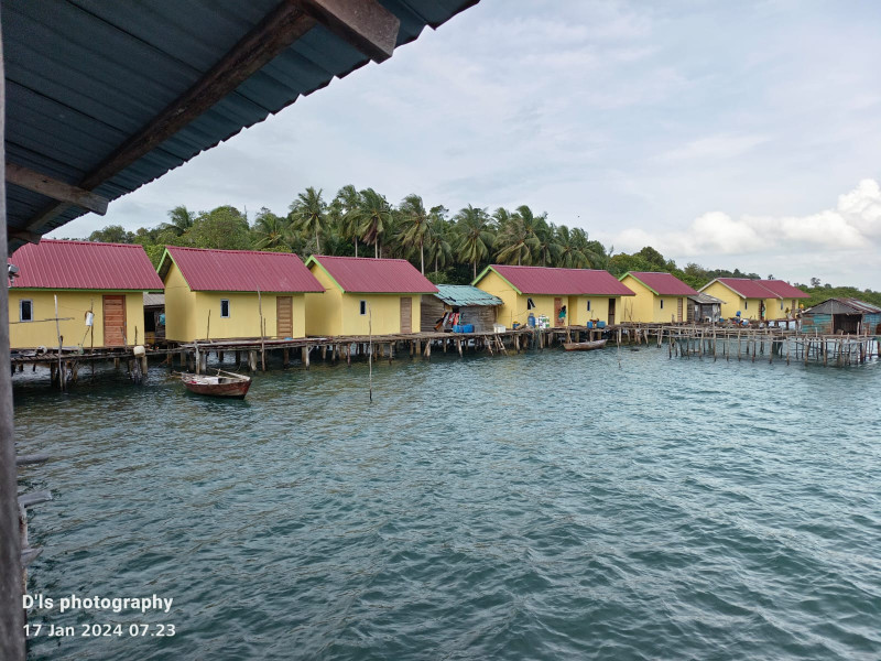 Pembangunan Rumah Suku Laut di Lingga Untuk Mempercepat Pengentasan Kemiskinan