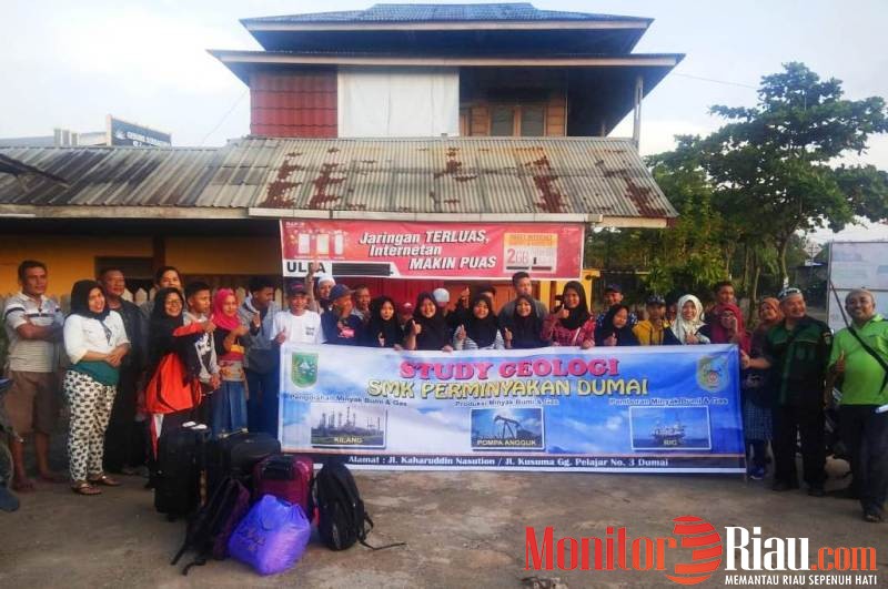 SMK Perminyakan Dumai Gelar Study Geologi ke Sumatera Barat