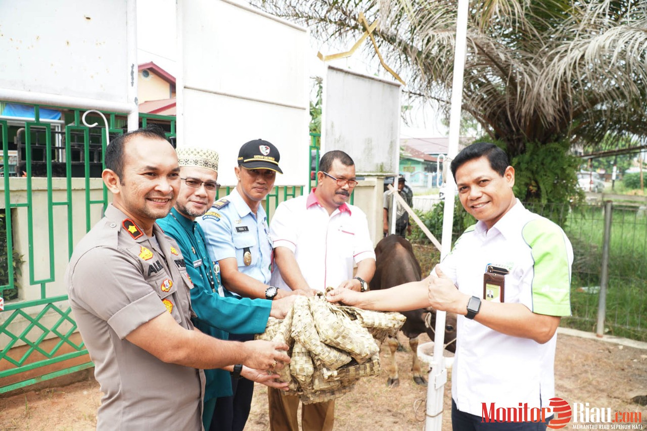 Pertamina Dumai Salurkan 24 Hewan Qurban Untuk Masyarakat Ring 1 dan 2 Kilang