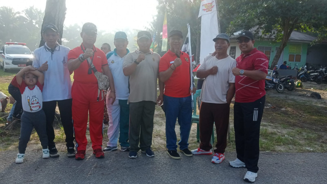 Sertu Sareh Hadiri Kegiatan Gerak Jalan Santai