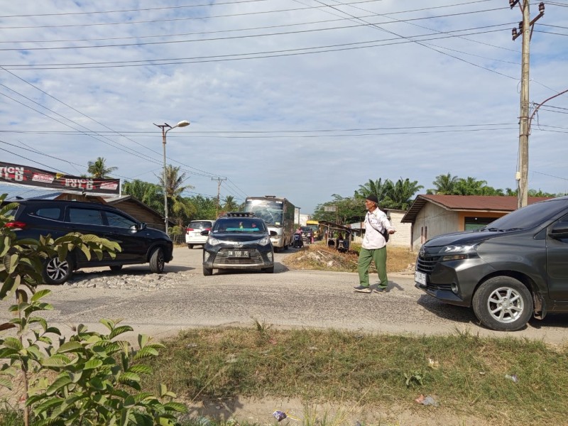 Perbaikan Jalan di Lubuk Gaung, Sistem Buka Tutup Diberlakukan