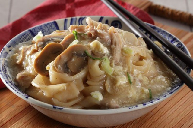 Resep Kwetiau Ayam Siram, Ide Bekal Kantor Minim Minyak