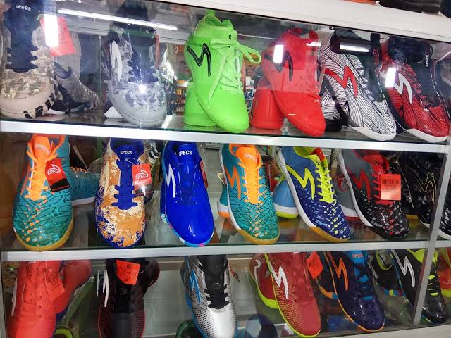 Mau Sepatu Futsal dan Sepakbola Murah dan Berkualitas? Ayo Ke Fajar Shoes Dumai