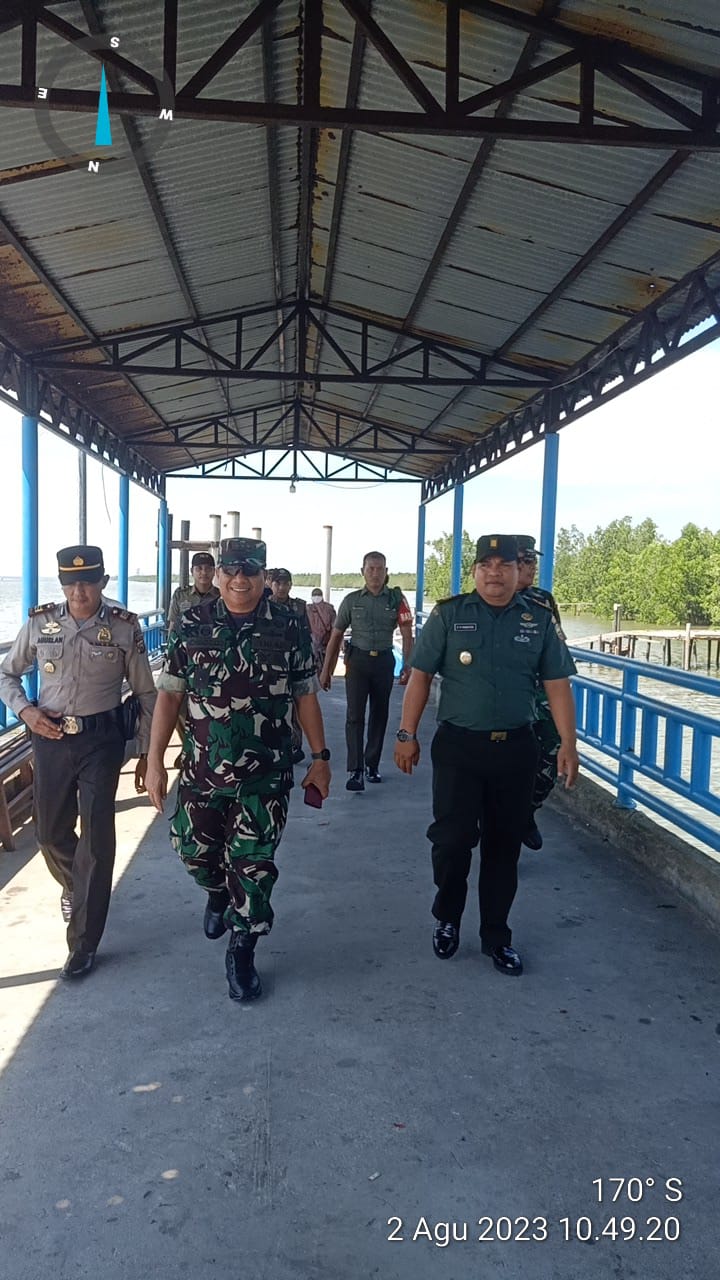 Kapten Arh Efri Hardin Sambut Kedatangan Kasrem 031/WB