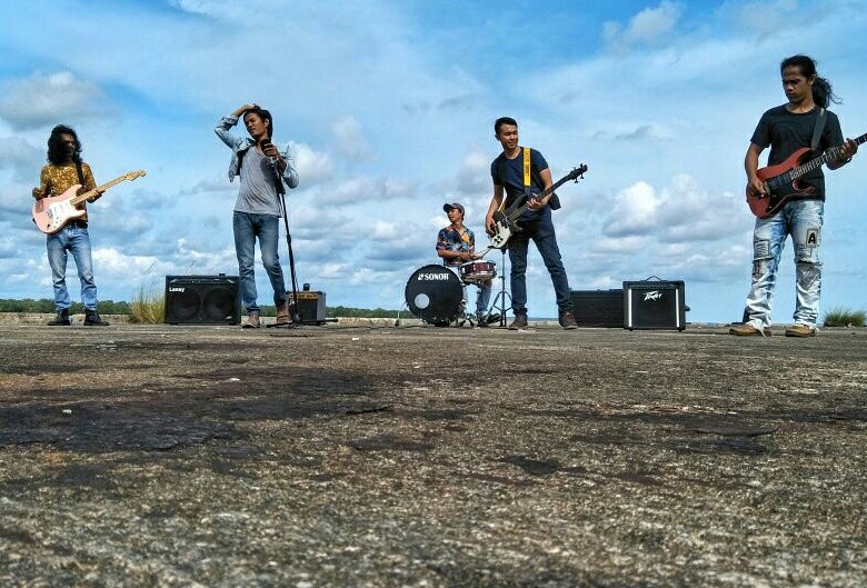 Wihhh..Band Asal Inhil Ini Mulai Eksis