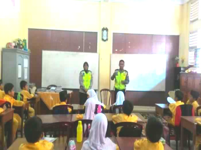 Polantas Bengkalis Masuk Sekolah, Berikan Pendidikan Aturan Lalin