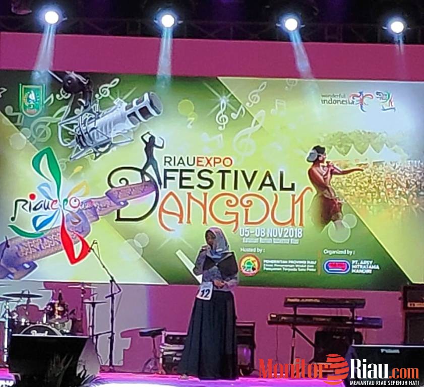 Warga Antusias Saksikan Festival Dangdut di Riau Expo 2018