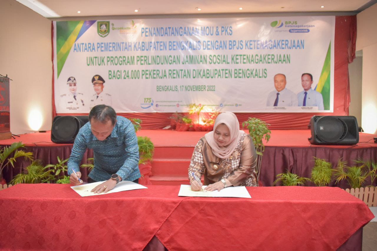 Bupati Kasmarni Lakukan Penandatanganan MoU Antara Pemerintah Bengkalis dan BPJS Ketenagakerjaan