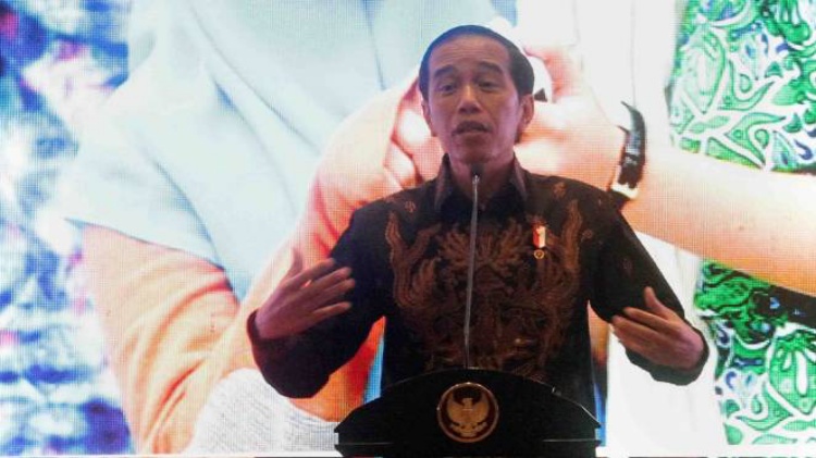 Dialog Lucu Ibu Ani dengan Jokowi yang Bikin Tertawa