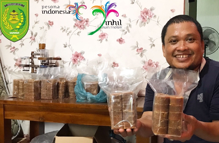 Nikmatnya Gula kelapa Sarinira khas Inhil, Tanpa Pengawet Loh!!