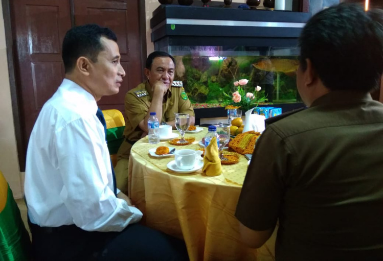 Bupati Inhil Coffee Morning Bersama Kepala BPKP Riau di Kediaman Dinas