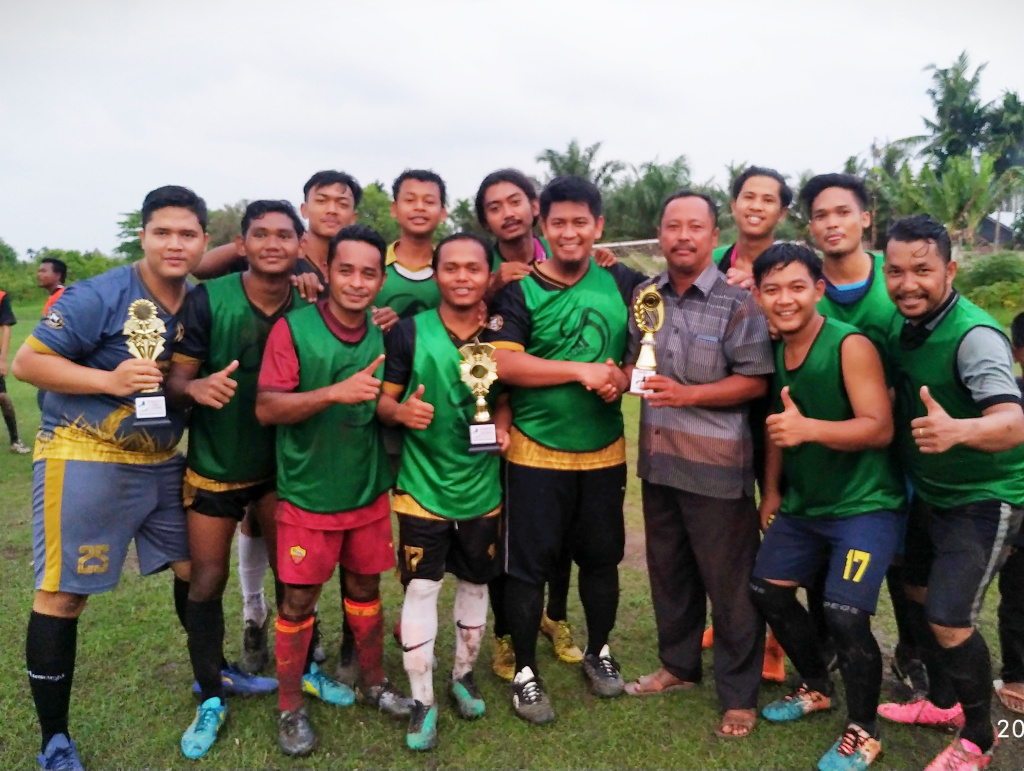 Friendis FC Juara Tanpa Kebobolan dan Borong Gelar  Individu Lainnya