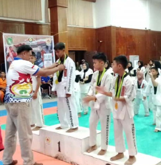 Ahmad Zaid, Bek Tangguh SSB Persekat Raih Emas Kejurkot Cabor Tarung Derajat